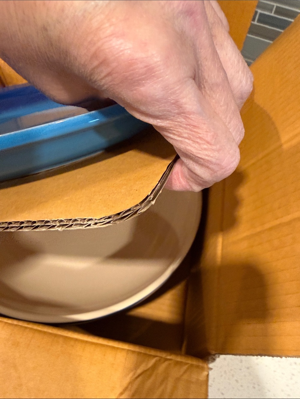 Le Creuset Azure Signature Round Multifunction Baking Dish with Platter Lid - Picture 12 of 12